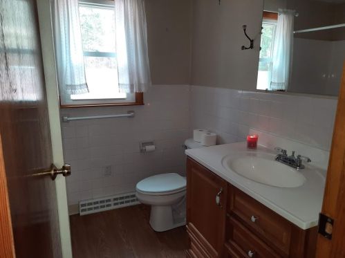 172 Alton Shores Rd, Alton, NH 03810-4332