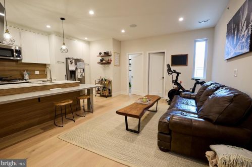 1610 Germantown Ave, Philadelphia PA 19122-3017 exterior