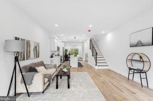 2527 Elvans Rd, Washington DC  20020-3508 exterior