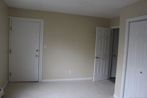 45 6 St, Derby CT 06418-1720 exterior