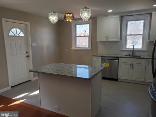 7054 Dorcas St, Philadelphia PA 19111-4111 exterior