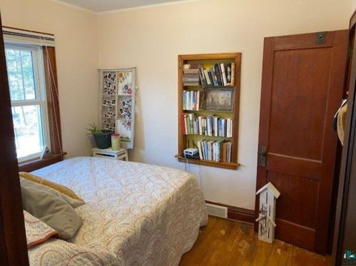 228 Chisholm St, Duluth MN 55803-1517 exterior