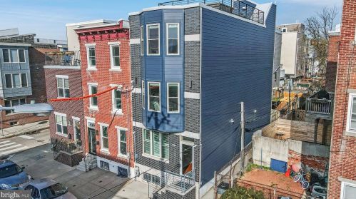 2011 Brown St, Philadelphia, PA 19130-2620