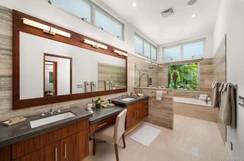 4528 Kahala Ave, Honolulu HI  96816-4927 exterior