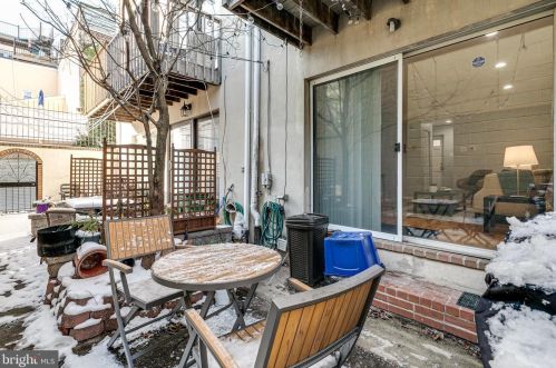 834 Kater St, Philadelphia PA 19147-1851 exterior