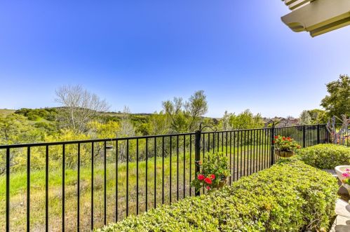 4054 Borders Dr, Folsom CA 95762-5415 exterior