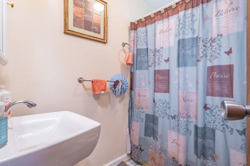 1020 Elizabeth St, Joliet IL 60435-4593 exterior