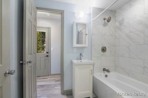 423 Superior St, Wayland MI  49348-1145 exterior