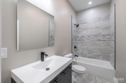 5855 Indiana Ave, Chicago IL 60628-7510 exterior