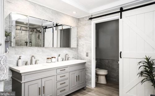 17 Fieldcrest Dr, Columbus NJ  08022-1959 exterior