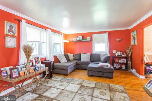 2504 48 St, Camden NJ 08110-2912 exterior