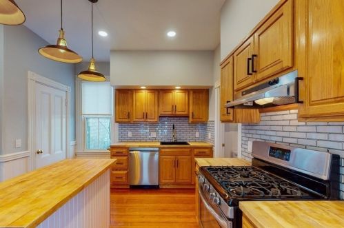 65 Harvest St, Boston MA 02125 exterior