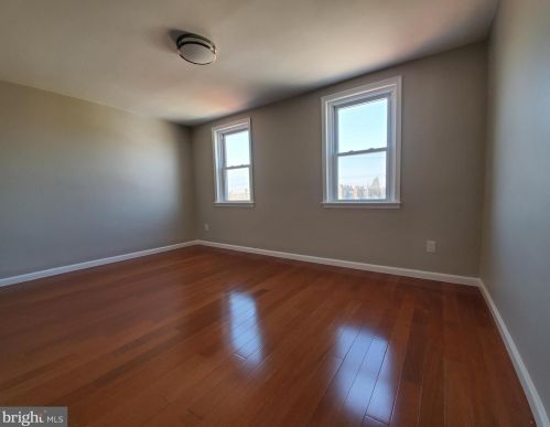 7054 Dorcas St, Philadelphia PA 19111-4111 exterior