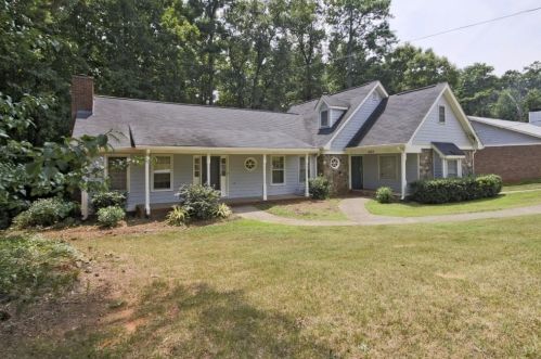 5045 Leeshire Trl, Tucker, GA 30084-3007