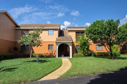 50 12th St, Boca Raton, FL 33432-7317