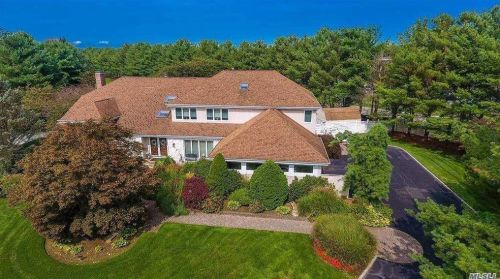 57 Sage Hollow Ct, Huntington Station, NY 11746-5653