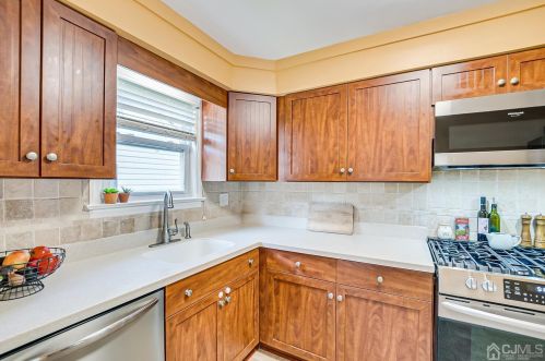 114 Spear St, Metuchen NJ  08840-2126 exterior