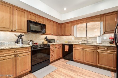 25402 Sedona Dr, Chandler AZ  85248-6636 exterior