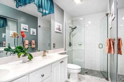 5045 Kingston Way, Naples FL 34119-9542 exterior