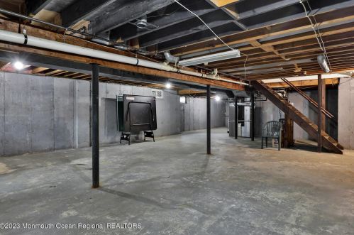 99 4 Winds Dr, Middletown NJ 07748-3134 exterior