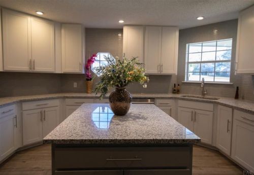 3953 Deerwood Cir, Milton, FL 32571-1153