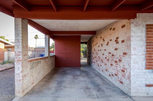 4442 7 St, Tucson AZ 85719-5410 exterior