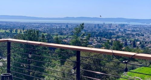 1550 Grand View Dr, Berkeley CA 94705-1637 exterior