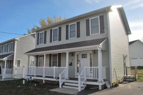 92 Henrietta St, Providence, RI 02904-1026