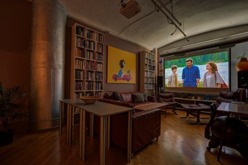 801 Wells St, Chicago IL  60607-4509 exterior