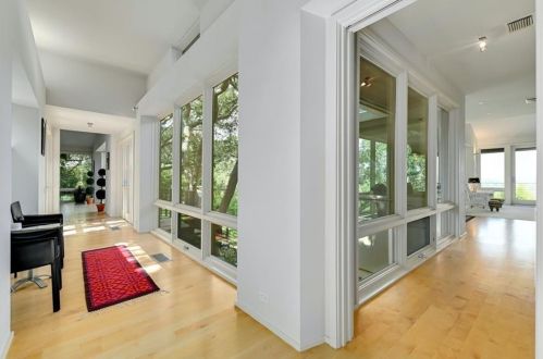 908 Castle Ridge Rd, Austin TX 78746-5154 exterior