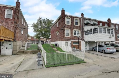 200 Stratford Rd, Manor PA 19036-1635 exterior