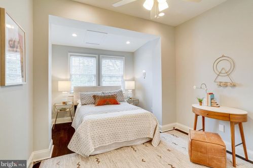 234 14th St, Washington DC  20003-2367 exterior