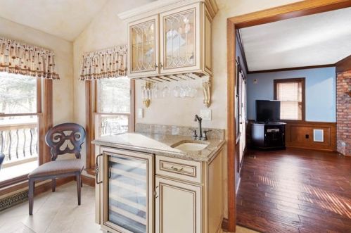 2587 Rossmoor Dr, Pittsburgh PA 15241-2581 exterior