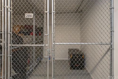 306 Regency Pl, Woodbridge NJ 07095-1036 exterior