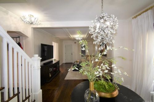 239 5th St, Mount Vernon NY 10553-2117 exterior