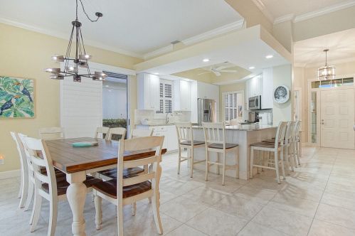 257 Bentley Cir, Fort Pierce FL  34986-2458 exterior