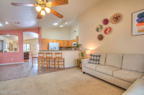 10201 Lucille Dr, Tucson AZ  85730-6132 exterior