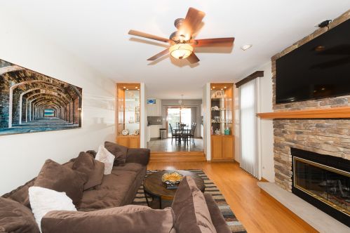 8236 Ainslie St, Chicago IL 60706-3067 exterior