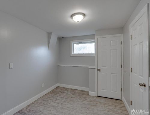 6 Kim Ct, Old Bridge NJ 08857-3405 exterior