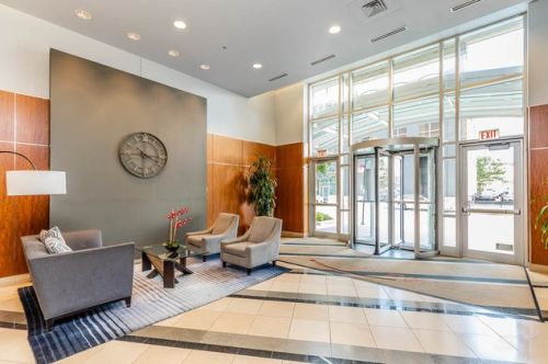 125 Jefferson St, Chicago IL 60661-3609 exterior