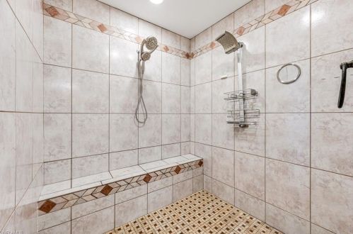 53 Johnnycake Dr, Naples FL 34110-1345 exterior