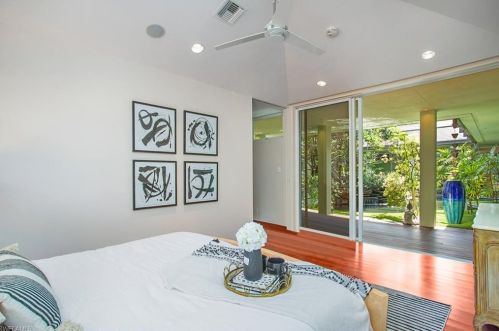 132 St, Naples FL 34108-2921 exterior