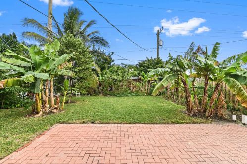 1226 7 St, Boynton Beach FL 33426-2921 exterior