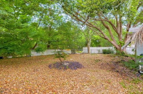 11735 Meadow Dr, Port Richey, FL 34668-1122