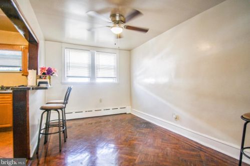 6503 Guyer Ave, Philadelphia PA 19142-2808 exterior