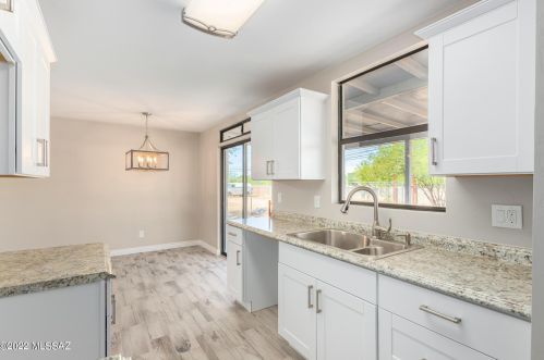 3961 26 St, Tucson AZ 85711-5644 exterior