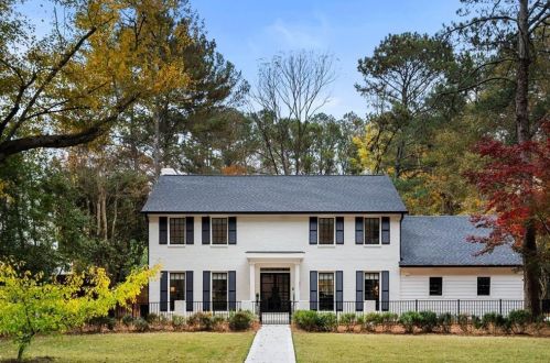 3220 Farmington Dr, Atlanta GA  30339-4707 exterior