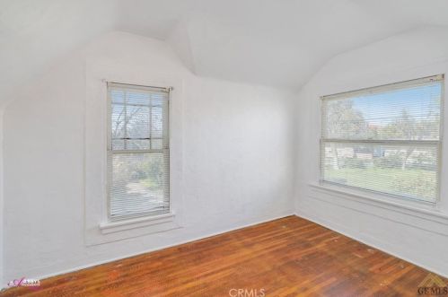 2400 Pacific Dr, Bakersfield CA 93306-4158 exterior