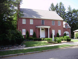 96 Rosalie Rd, Newton, MA 02459-3153