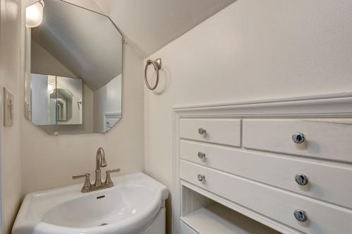 237 80, Milwaukee WI 53214-1419 exterior